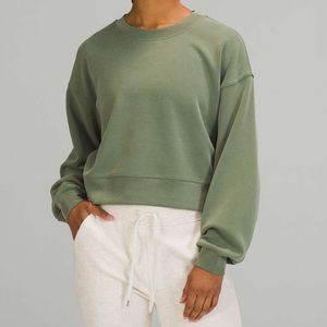 Lululemon Perfectly Oversized Cropped Crew *Softstreme